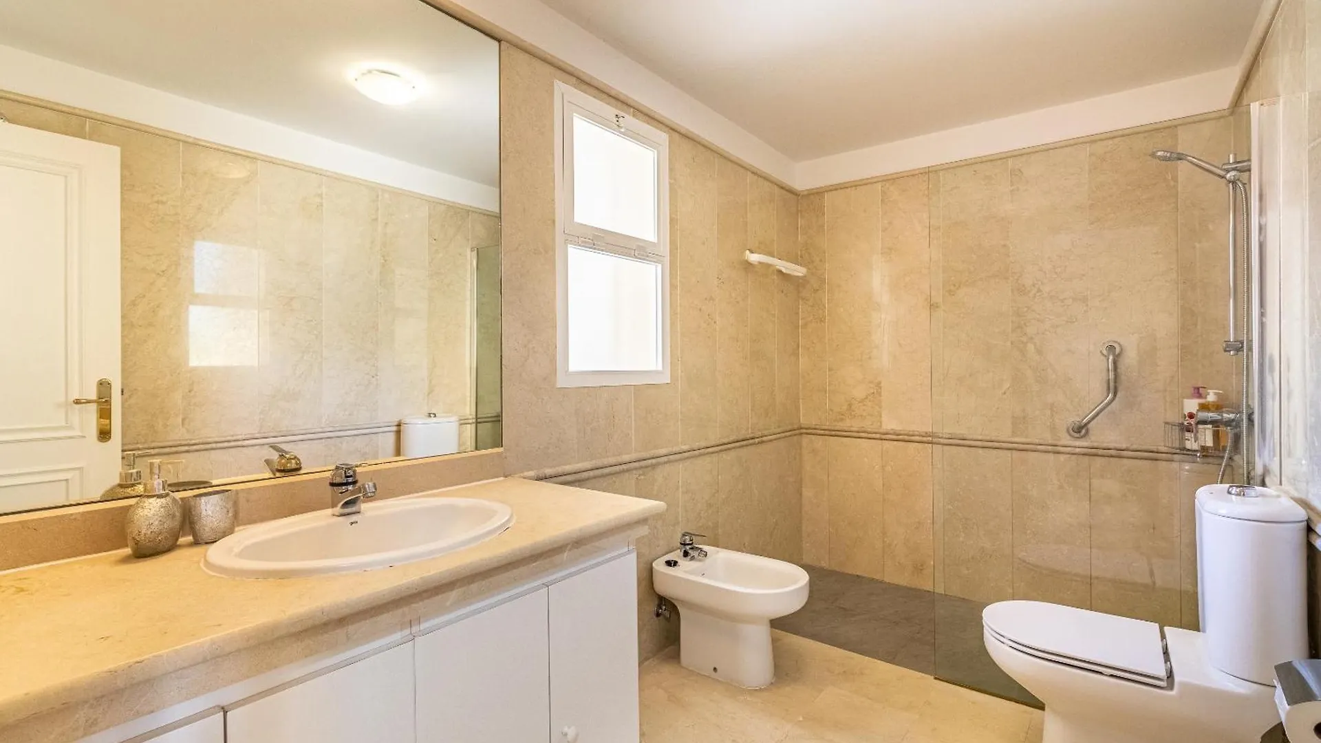 Spacious 3 Bed Home In La Quinta Golf- Marbella Málaga Espanha