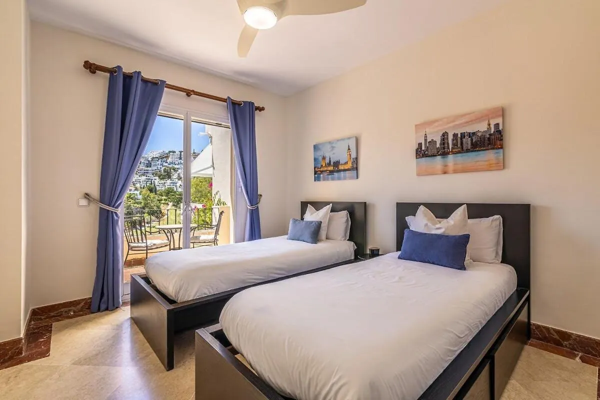 Spacious 3 Bed Home In La Quinta Golf- Marbella Málaga 0*,