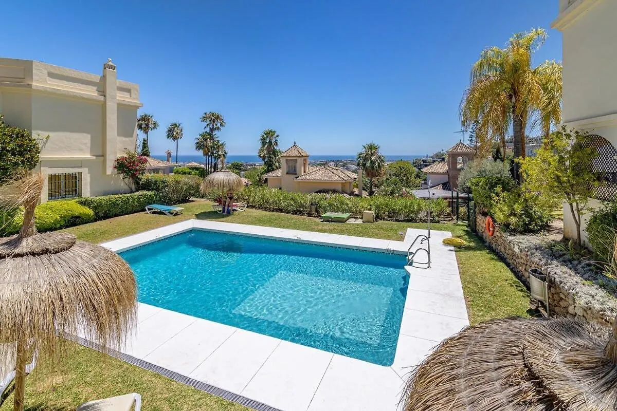 Spacious 3 Bed Home In La Quinta Golf- Marbella Málaga 0*,  Espanha